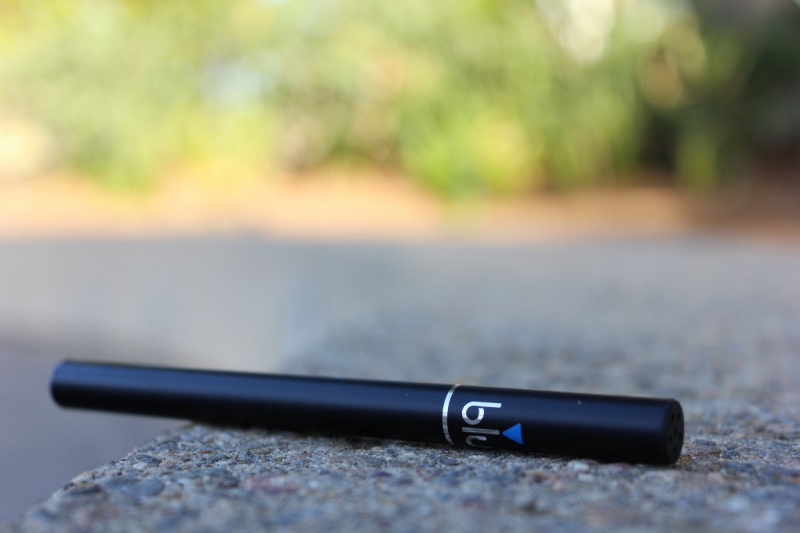 magasin-BARJOLS-min_e_cigarette_vaping_blu_cigs_blu_electronic_cigarette_tobacco_cigarette_smoke-637061